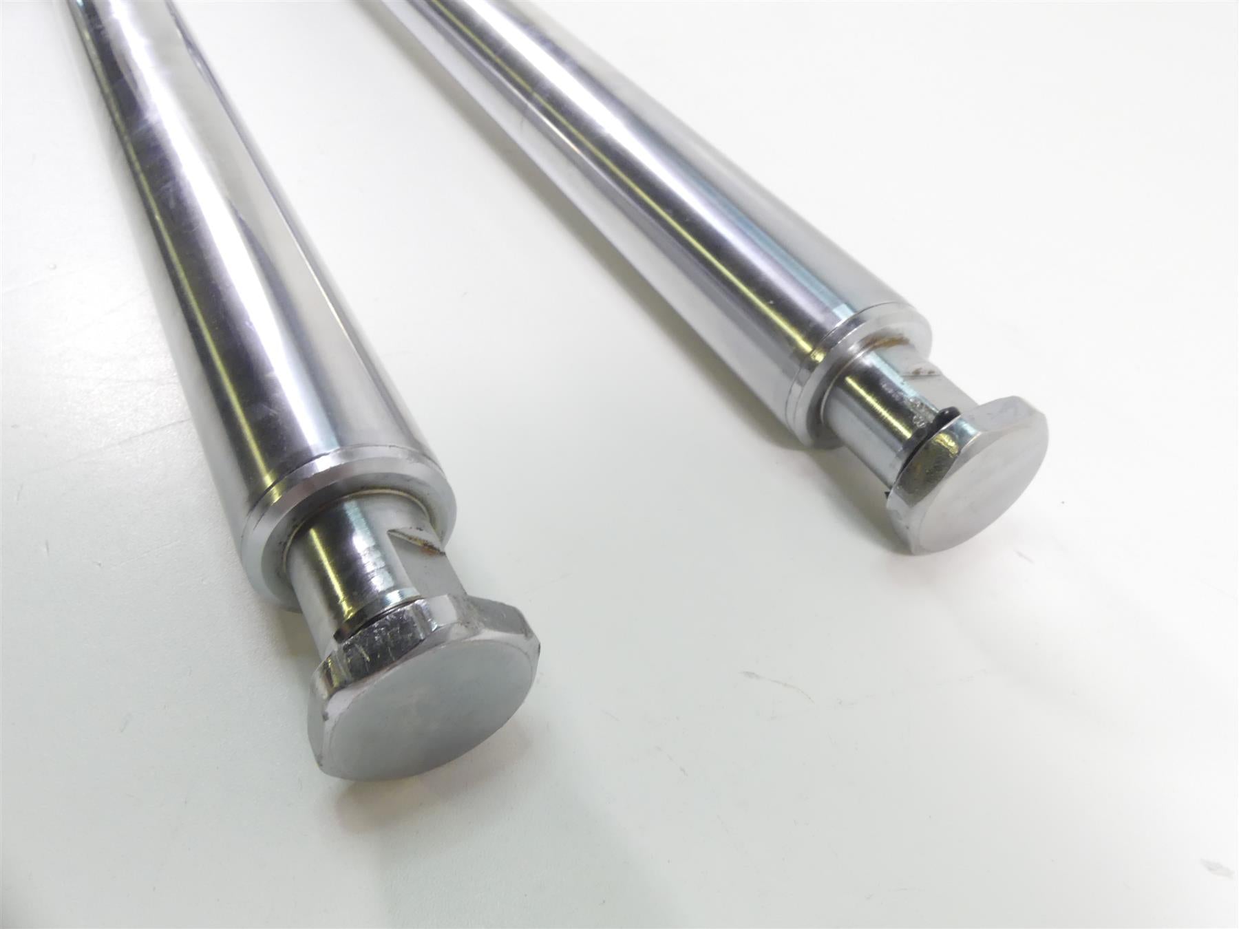 1993 Harley Dyna FXDL Low Rider 39mm Dual Brake Front Forks 45949-92 45952-90 {{ shop.shopifyCountryName }} - Mototech271