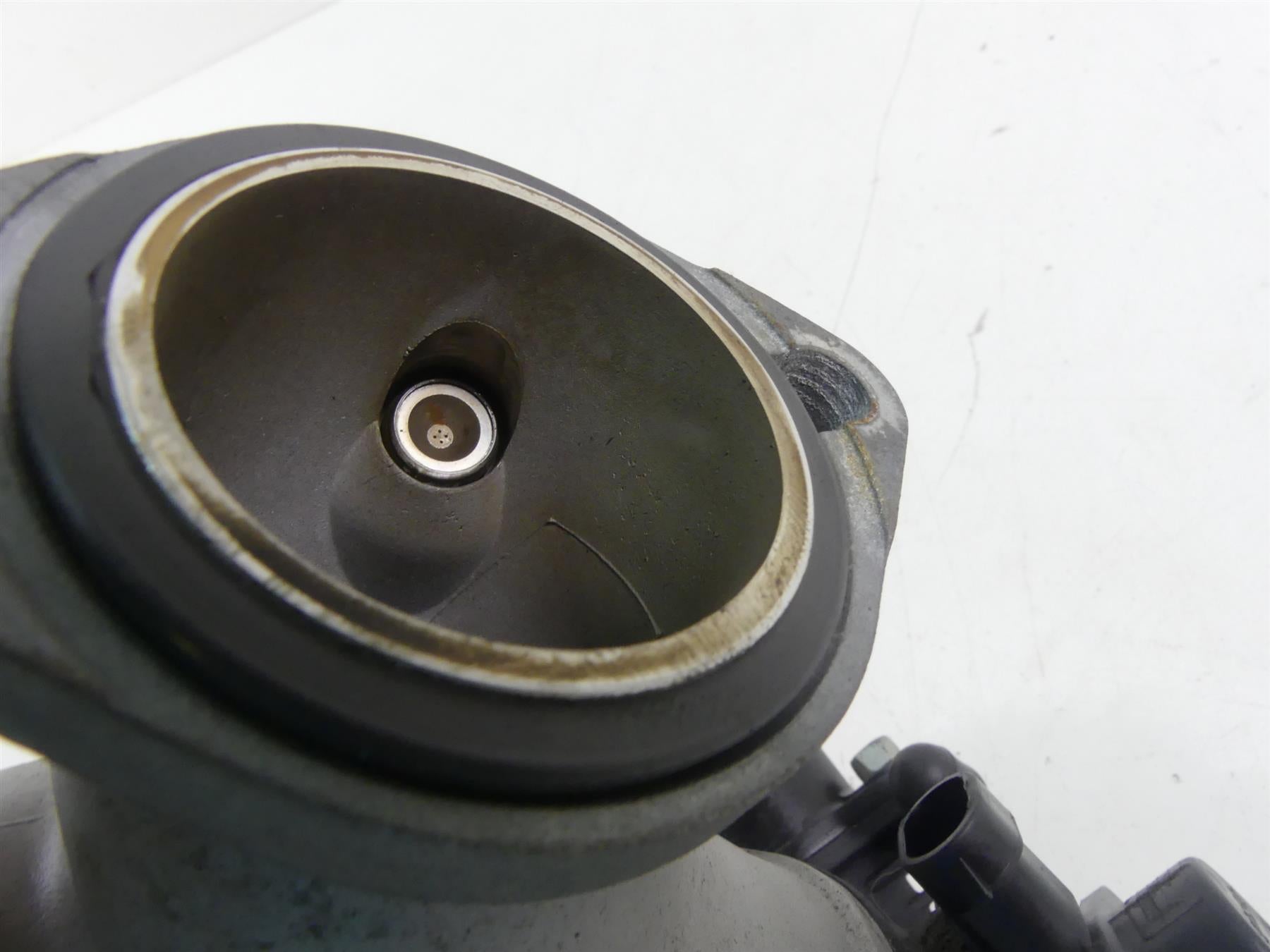 2004 Harley Softail FLSTFI Fat Boy Throttle Body Bodies Fuel Injector 27600-01A {{ shop.shopifyCountryName }} - Mototech271