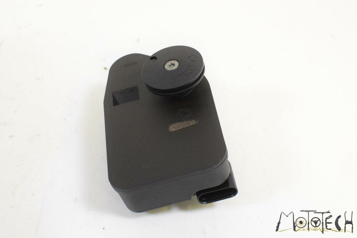 2009 BMW K1300 K1300S K40 Exhaust Valve Servo Motor Actuator 18307719422 {{ shop.shopifyCountryName }} - Mototech271