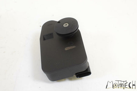 2009 BMW K1300 K1300S K40 Exhaust Valve Servo Motor Actuator 18307719422 {{ shop.shopifyCountryName }} - Mototech271