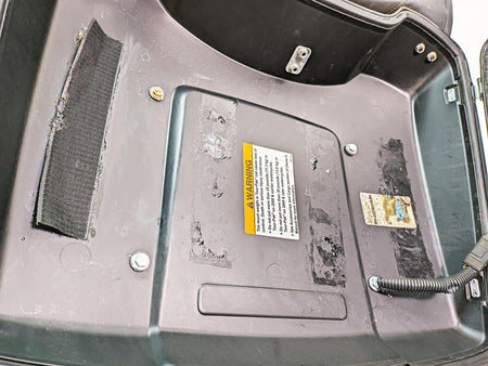 2009 Harley Touring FLHTCU Electra Glide Rear Trunk & Speaker Set 53217-09 {{ shop.shopifyCountryName }} - Mototech271