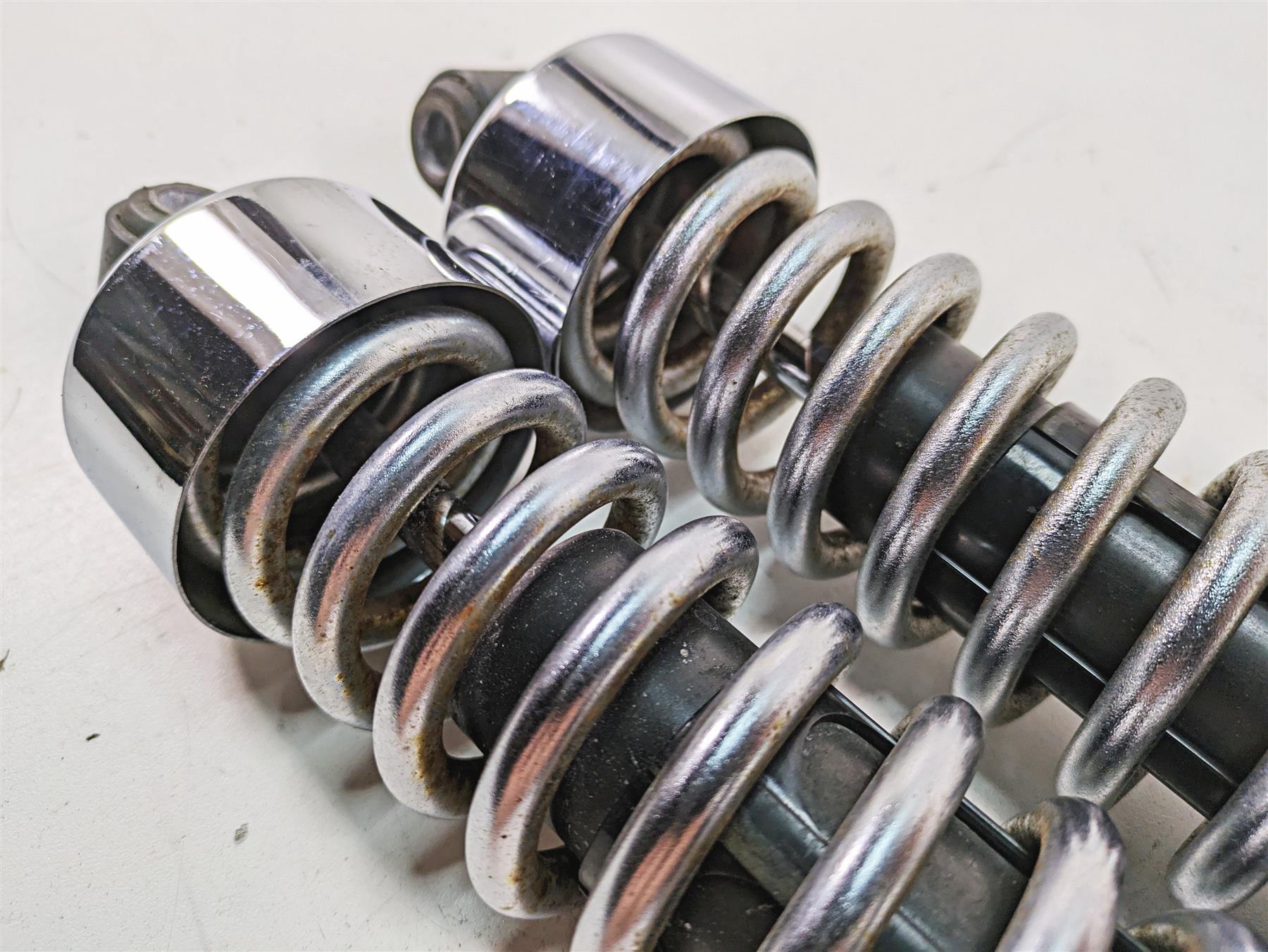 1999 Harley Dyna FXDL Low Rider Rear 12.5" Damper Shock Set 54512-90A {{ shop.shopifyCountryName }} - Mototech271