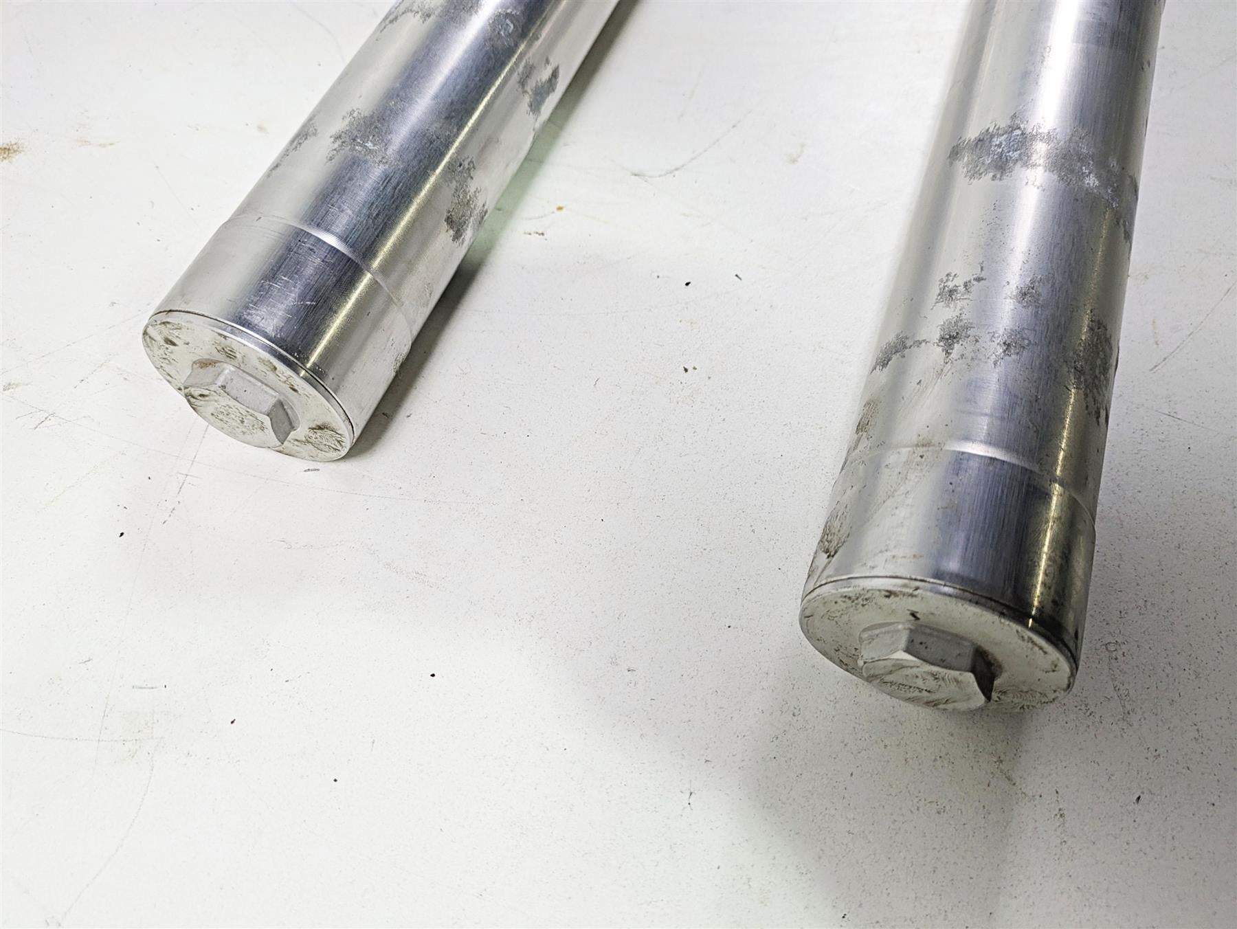 2002 Honda V-Twin VTX1800 C Straight Front Fork Leg Set - Read 51400-MCH-003 {{ shop.shopifyCountryName }} - Mototech271