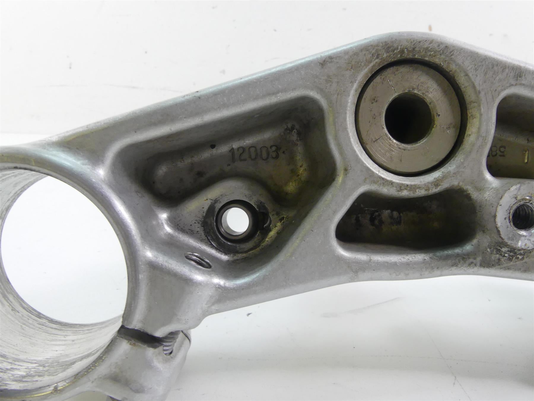 2006 Triumph Daytona 675 Lower Triple Tree Steering Stem 52mm T2044130 {{ shop.shopifyCountryName }} - Mototech271
