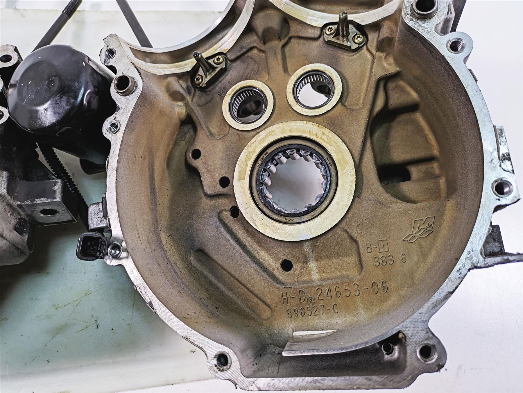 2009 Harley FXDC Dyna Super Glide Custom Crankcase Crank Case Set 24649-06 {{ shop.shopifyCountryName }} - Mototech271
