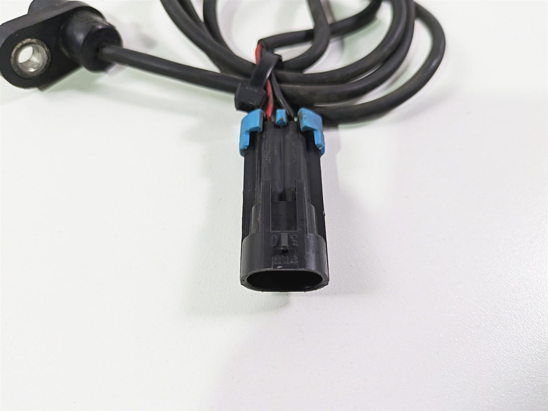 2018 Indian Springfield Dark Horse Rear Brake Abs Wheel Speed Sensor 4014216 {{ shop.shopifyCountryName }} - Mototech271