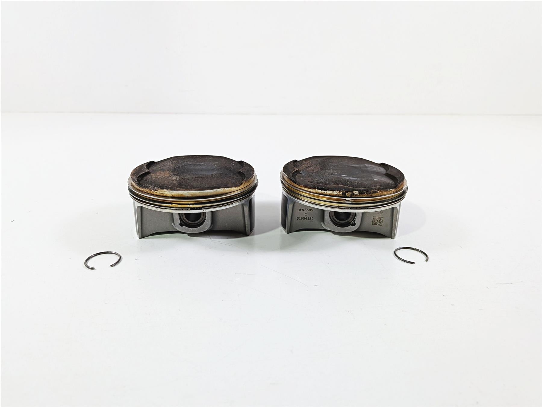 2019 BMW R1250GS K50 Left & Right Piston Set 7K Only 11258565633 {{ shop.shopifyCountryName }} - Mototech271