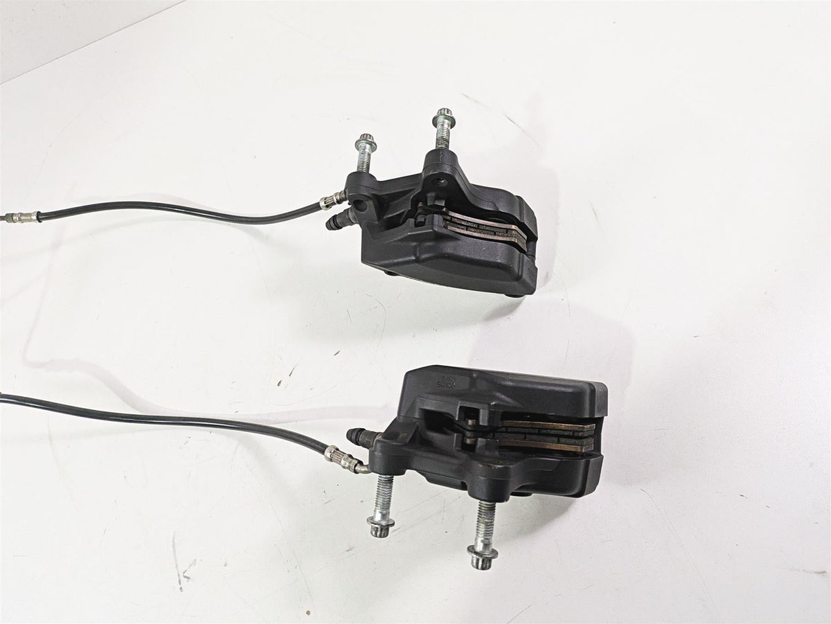 2009 Harley Touring FLHX Street Glide Front Brake Caliper Set 43027-08 44023-08 {{ shop.shopifyCountryName }} - Mototech271