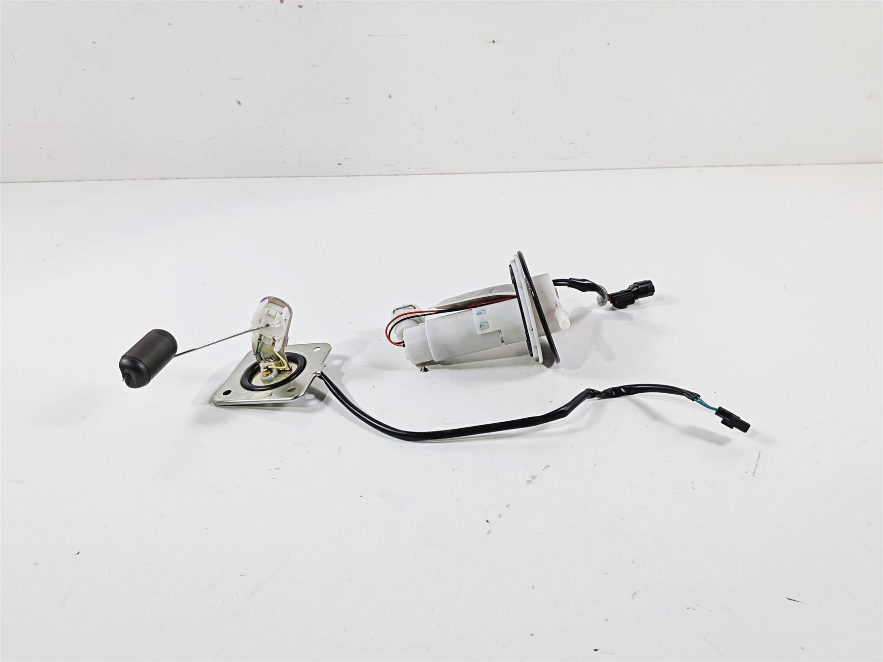 2025 CFMoto 450 SS Fuel Gas Pump & Sending Unit 6AQV-150900-1002 {{ shop.shopifyCountryName }} - Mototech271