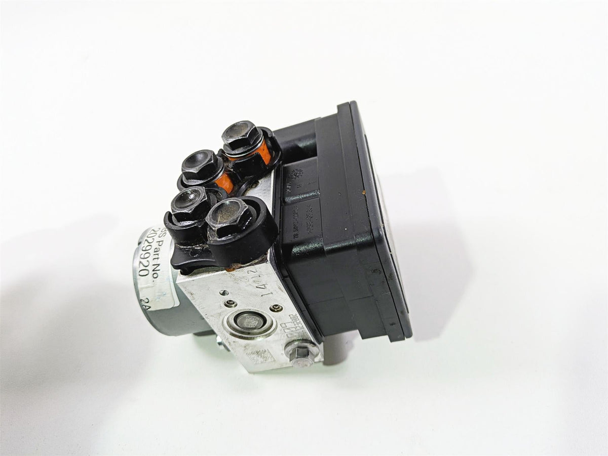 2024 Triumph Tiger 900 GT Abs Brake Pump Unit Module T2029921 T2029920 {{ shop.shopifyCountryName }} - Mototech271