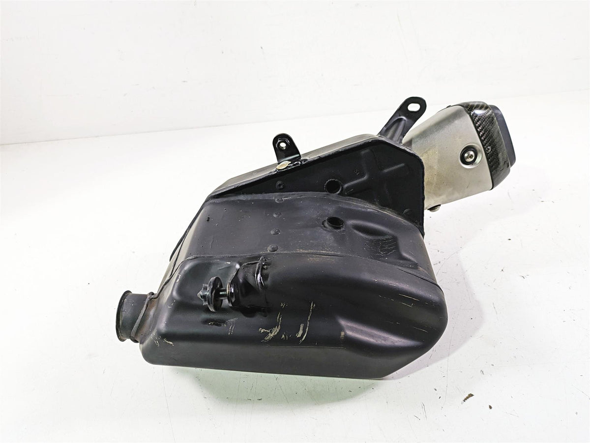 2023 Triumph Street Triple 765 RS Oem Exhaust Muffler Chamber Section T2203454 {{ shop.shopifyCountryName }} - Mototech271