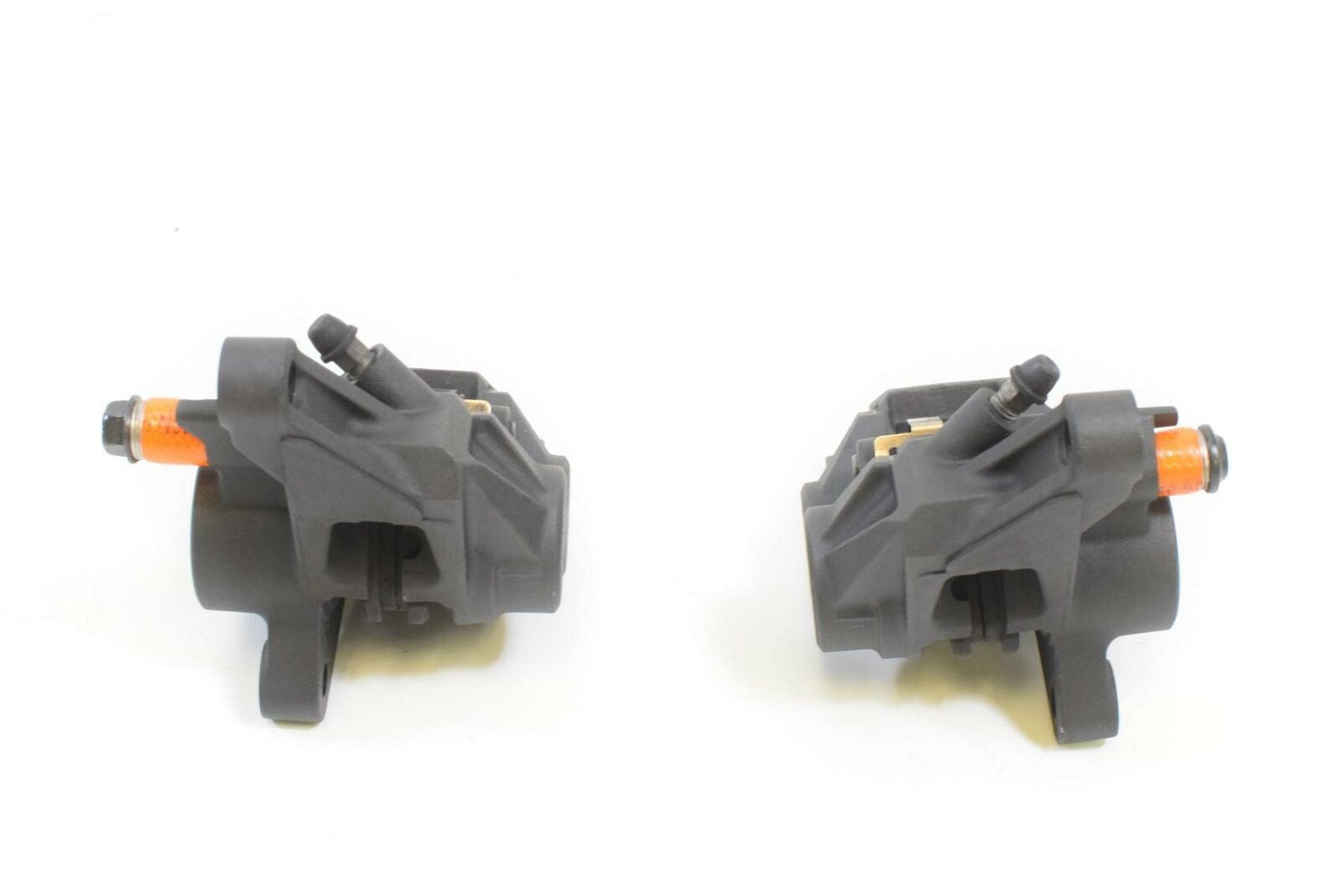 2014 Yamaha XT1200 ES Super Tenere Front Brake Caliper Set 23P-2580T-00 23P-2580 {{ shop.shopifyCountryName }} - Mototech271