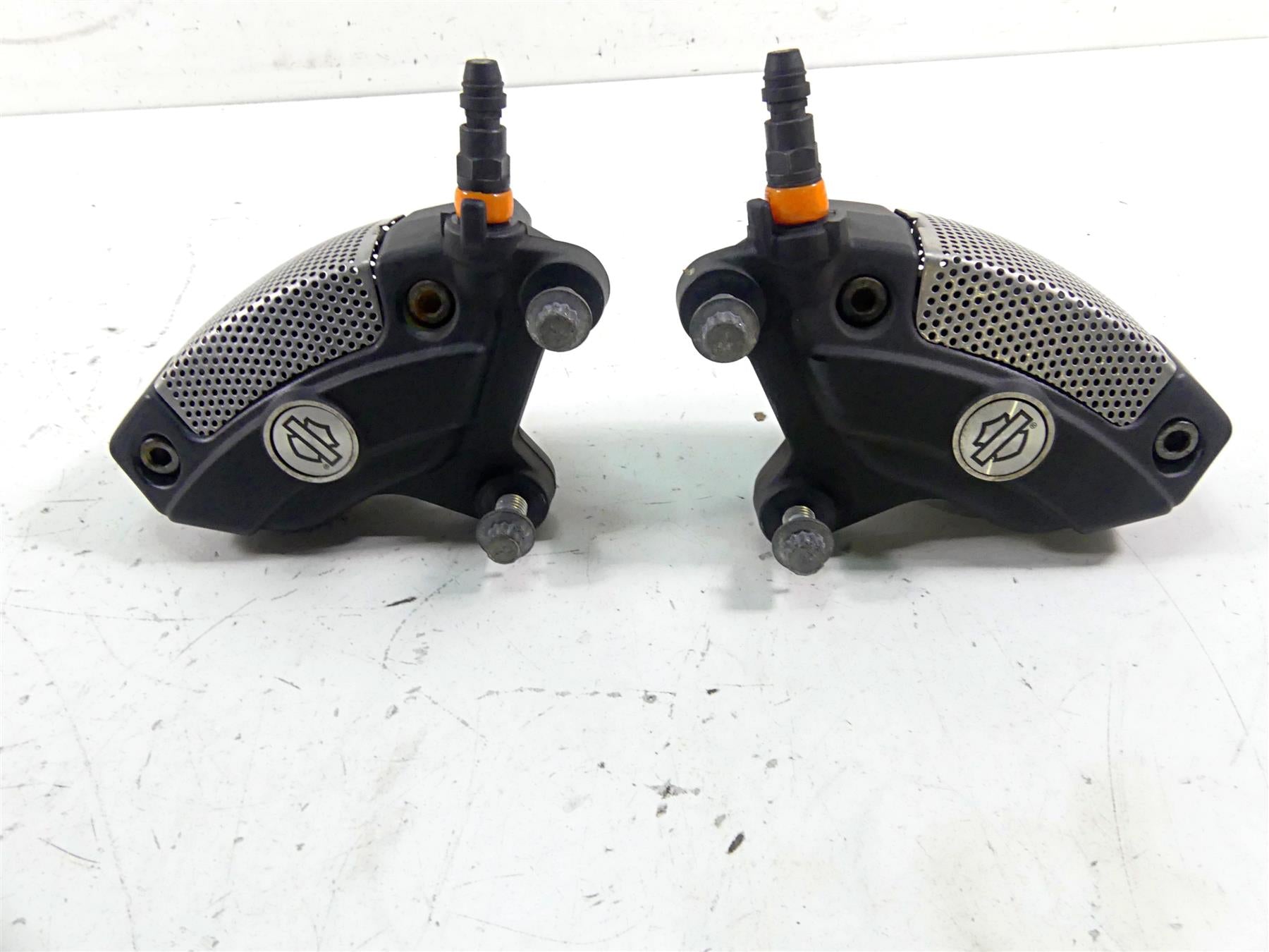 2015 Harley Touring FLHXS Street Glide Front Brake Caliper Set 43027-08 44023-08 {{ shop.shopifyCountryName }} - Mototech271