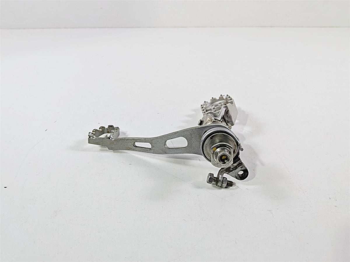 2015 Ducati Scrambler Urban Enduro Right Footpeg + Mount Brake Pedal 45720951AA-Mototech271