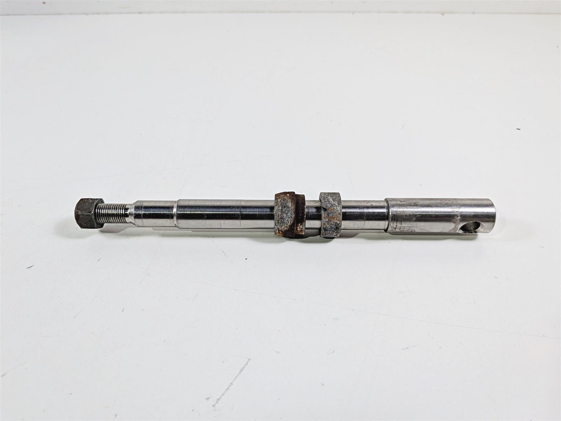 2002 Harley Davidson XLH883 Sportster Front Wheel Spindle Axle 43895-00 {{ shop.shopifyCountryName }} - Mototech271