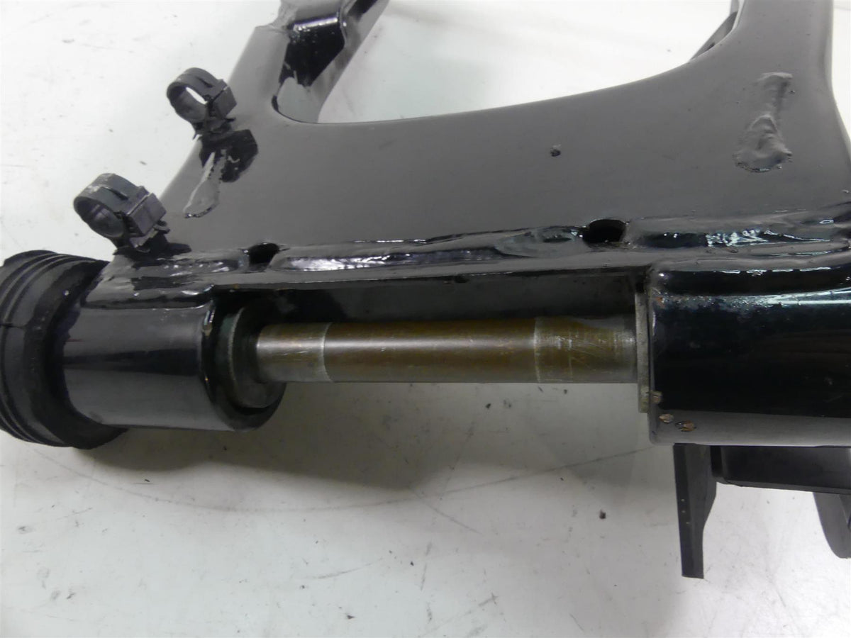 2005 Harley Touring CVO FLHTCSE Electra Glide Swingarm Swing Arm & Axle 47549-02 {{ shop.shopifyCountryName }} - Mototech271