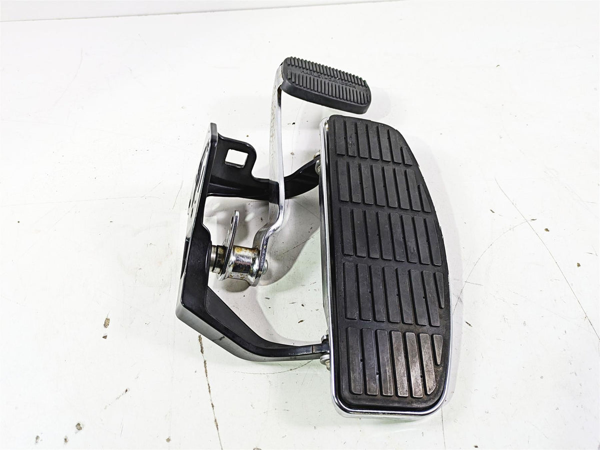 2005 Harley Softail FLSTSCI Heritage Springer Right Floorboard & Brake 50600026 {{ shop.shopifyCountryName }} - Mototech271