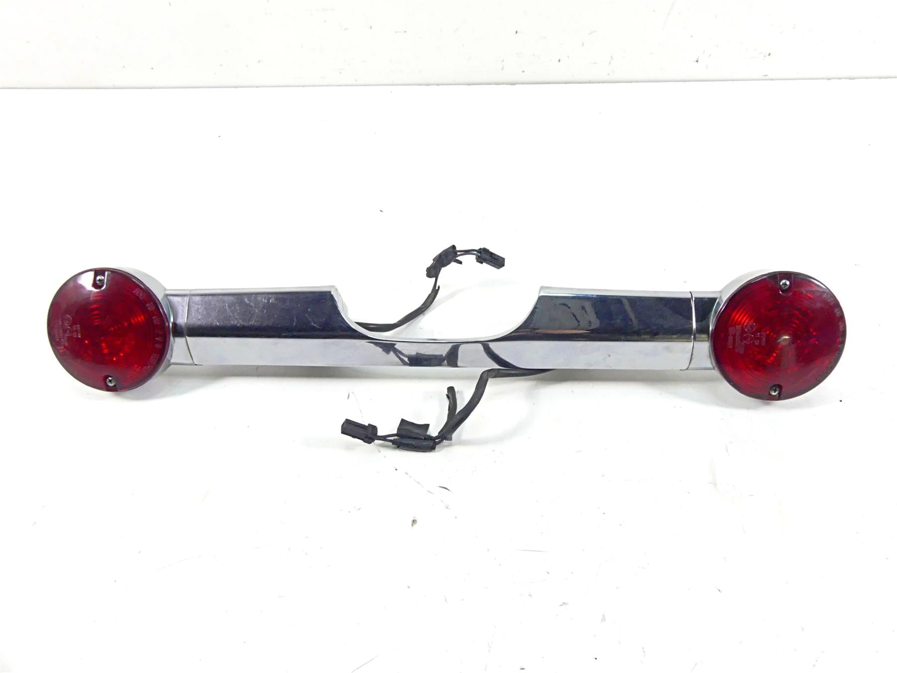 2007 Harley Touring FLHRC Road King Rear Led Turn Signal Blinker Bar 68145-98 | Mototech271