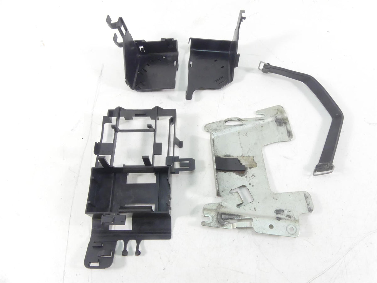 2013 Harley VRSCF Muscle V-Rod Electric Plastic Battery Holder Stay Set 70473-07 {{ shop.shopifyCountryName }} - Mototech271