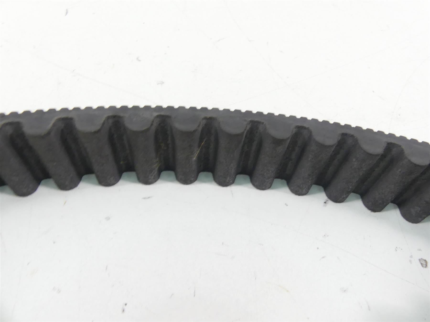 2003 Harley Dyna 100TH FXDL Low Rider Rear Drive Belt 133T 1 1/8" 40015-00B {{ shop.shopifyCountryName }} - Mototech271