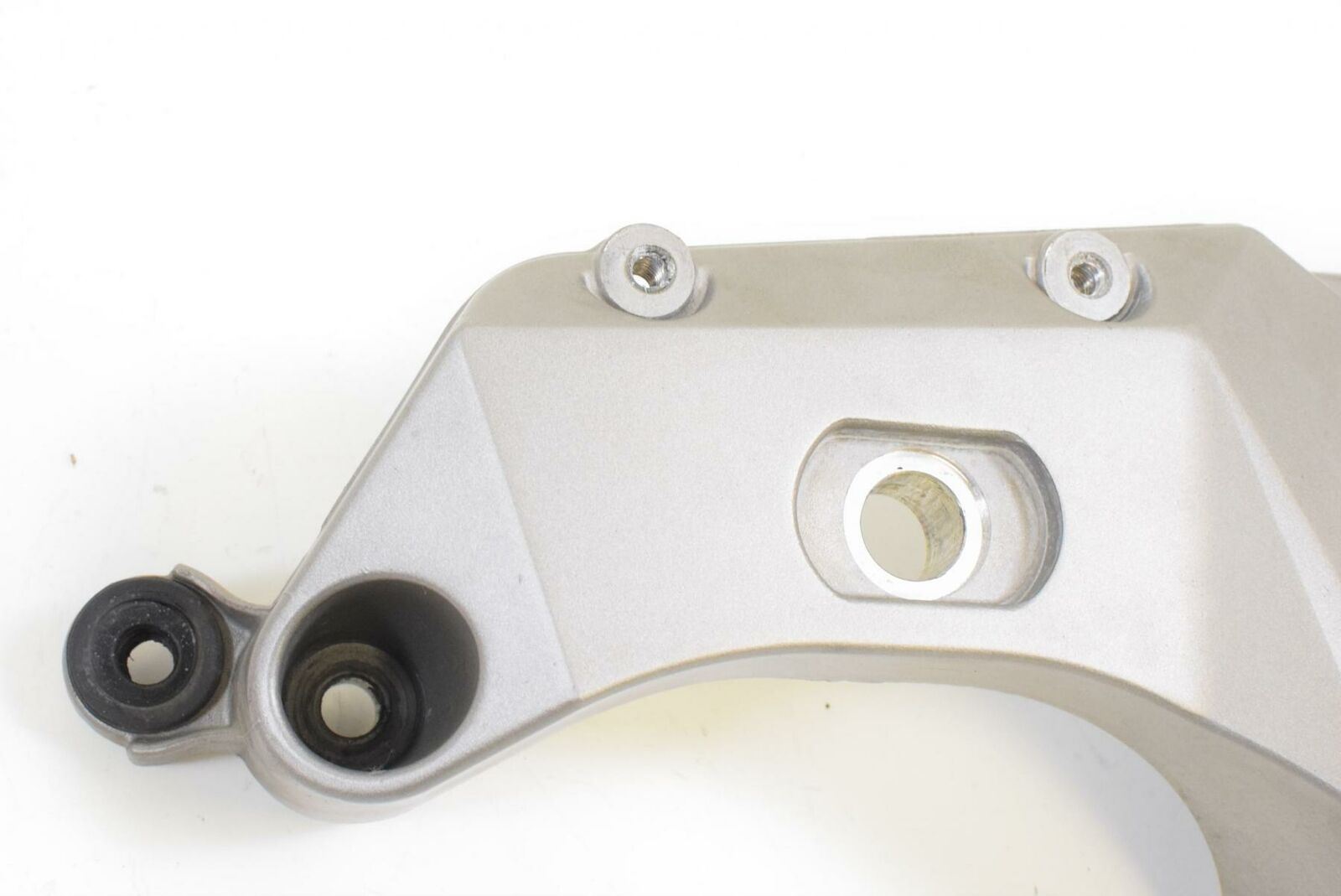 07 MV Agusta Brutale B4 910R 910 R Right Frame Mount Support Bracket 80A097900 {{ shop.shopifyCountryName }} - Mototech271