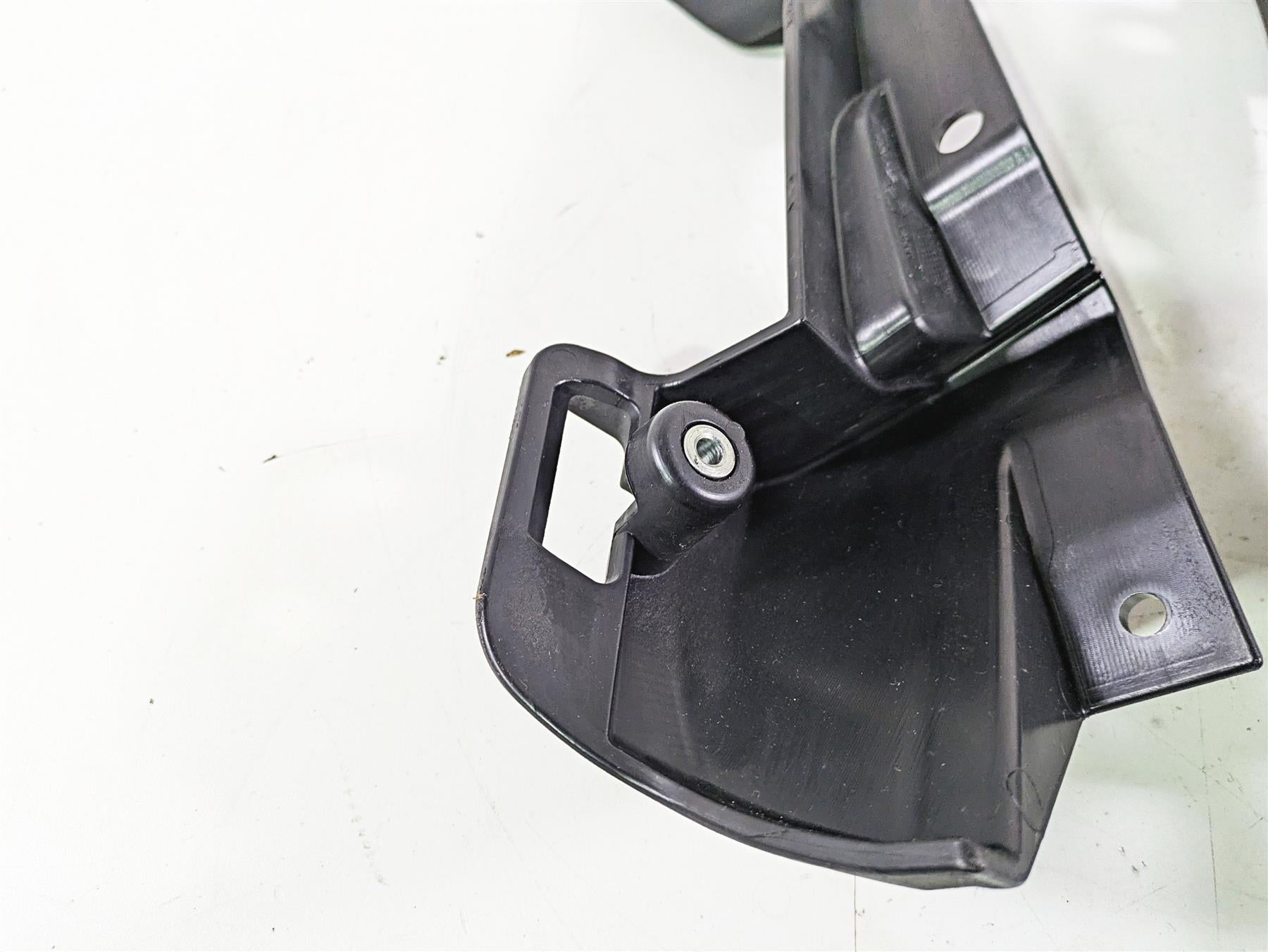 2016 Moto Guzzi Stelvio 1200 8V NTX Saddlebag Mounts Set 886207 886208 {{ shop.shopifyCountryName }} - Mototech271