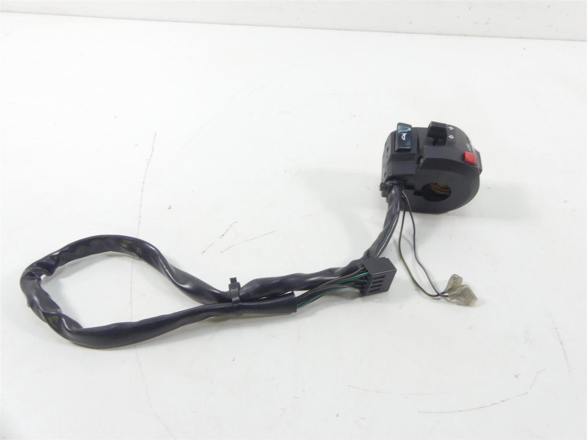 2020 Suzuki GSX1300 R Hayabusa Left Hand Blinker Control Switch 37400-18H13 {{ shop.shopifyCountryName }} - Mototech271
