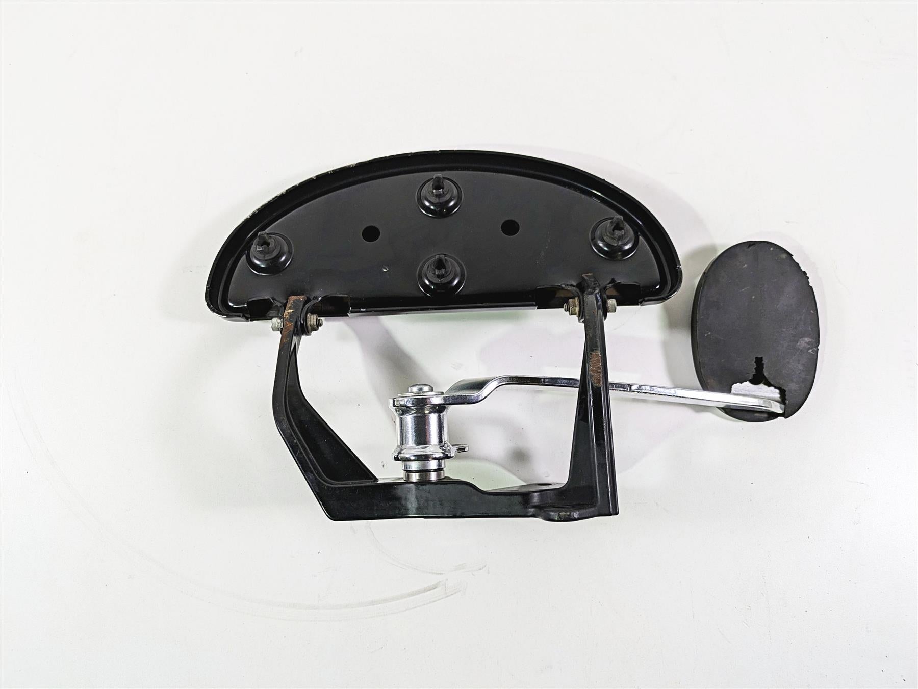 2009 Harley FLSTSB Cross Bones Right Floor Board & Brake Pedal - Read 50600026 {{ shop.shopifyCountryName }} - Mototech271