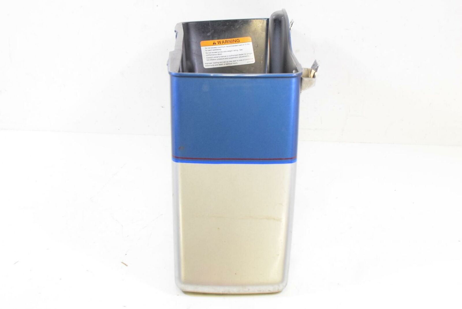 2005 Harley Touring FLHTCUI Electra Glide Left Saddlebag No Lid 90753-93 {{ shop.shopifyCountryName }} - Mototech271