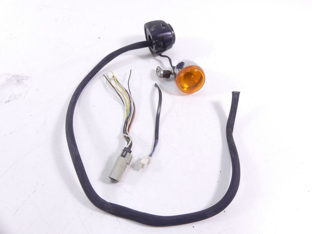 2007 Harley FXDWG Dyna Wide Glide Left Control Switch & Blinker 71682-06A {{ shop.shopifyCountryName }} - Mototech271