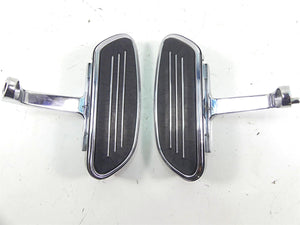 2008 Harley Touring FLHX Street Glide Rear Passenger Footpeg Foot Rest Set