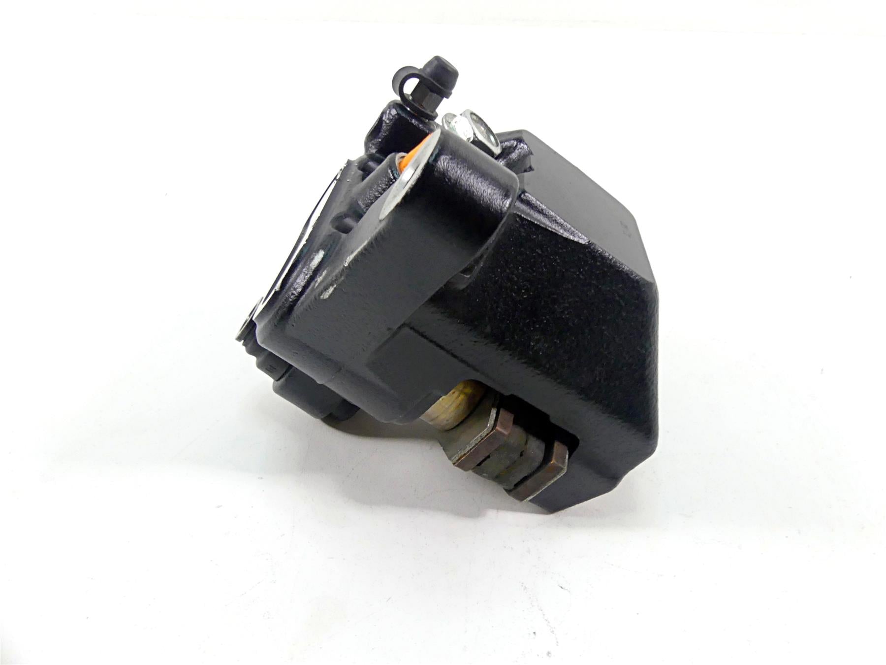 2020 Harley Softail FXST Standard Rear Brake Caliper & Bracket 41300192 {{ shop.shopifyCountryName }} - Mototech271