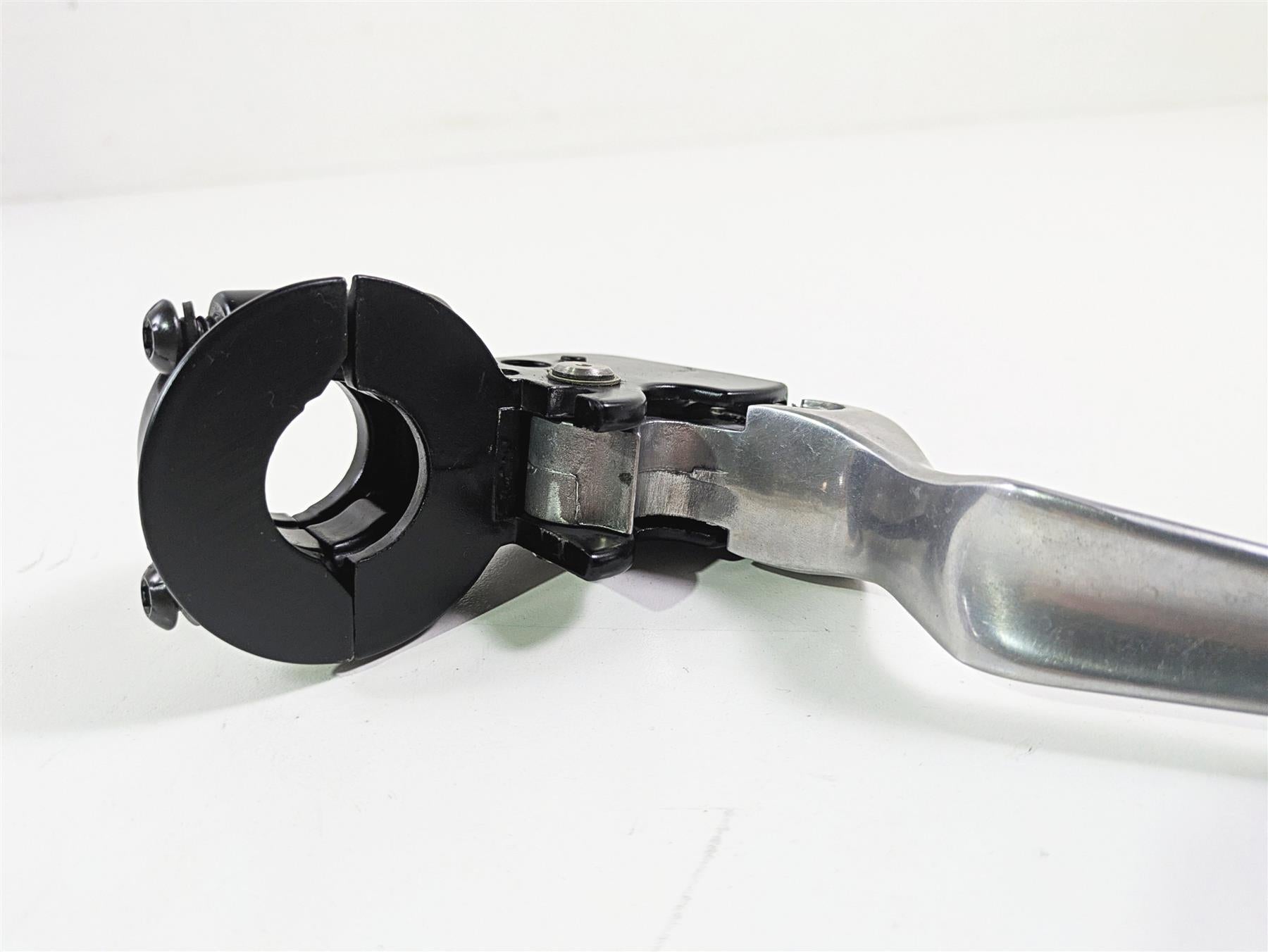 2014 Harley FXDF Dyna Fat Bob Clutch Perch & Lever 38608-96 {{ shop.shopifyCountryName }} - Mototech271
