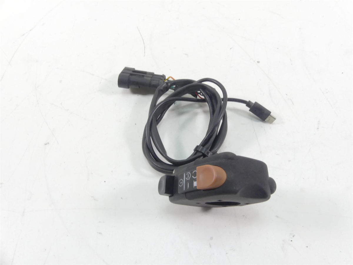 2014 Moto Guzzi Griso 1200 SE 8V Right Hand Start Kill Control Switch B045021 {{ shop.shopifyCountryName }} - Mototech271