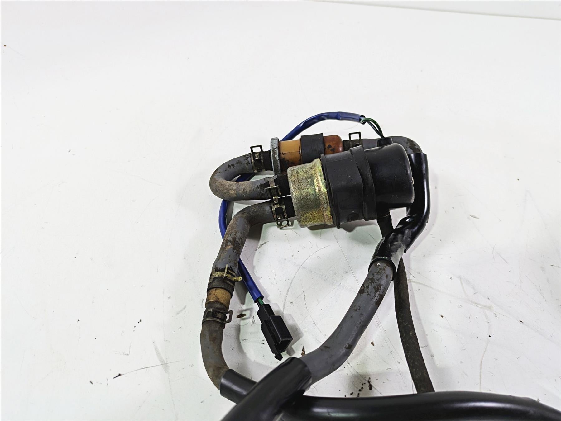 2001 Honda VT1100 Shadow Sabre Fuel Gas Petrol Pump 16710-MCK-315 {{ shop.shopifyCountryName }} - Mototech271
