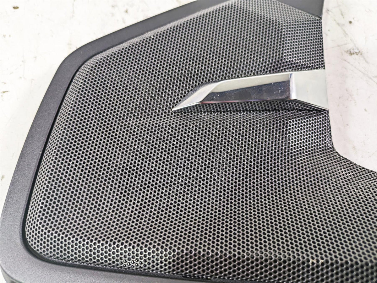 2022 BMW R1250 RT K052 Left Side Speaker Cover Fairing 0018945 {{ shop.shopifyCountryName }} - Mototech271