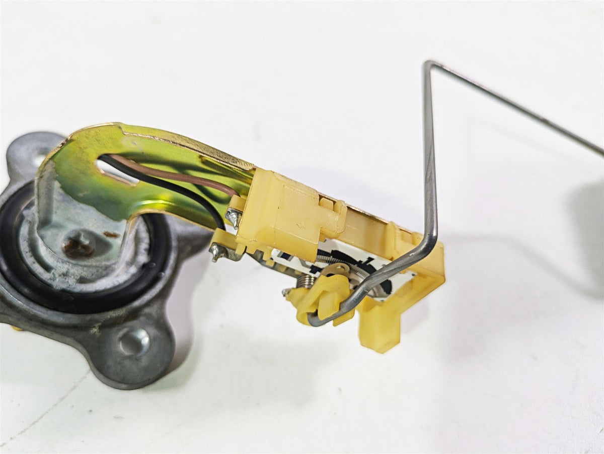 2003 Suzuki GSF1200 Bandit Fuel Level Sending Unit - Tested 34810-31F01 {{ shop.shopifyCountryName }} - Mototech271