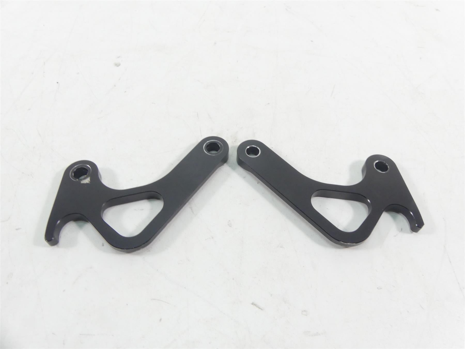 2018 Triumph Street Triple 765RS Sato Racing Race Strap Hook Set T-67513HOOK-BK {{ shop.shopifyCountryName }} - Mototech271