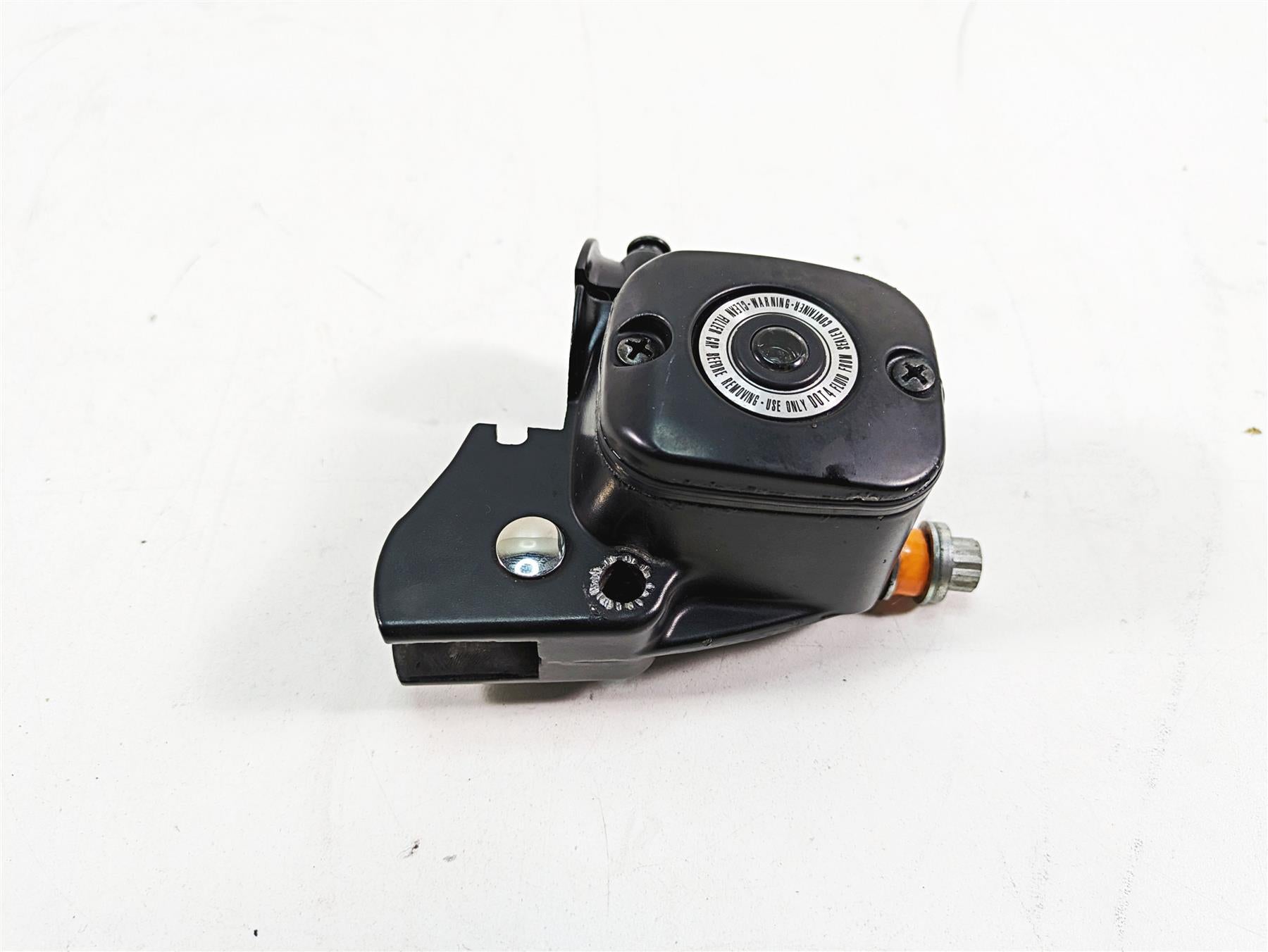 2012 Harley FLD Dyna Switchback Front Brake Master Cylinder 9/16" 45029-11C {{ shop.shopifyCountryName }} - Mototech271