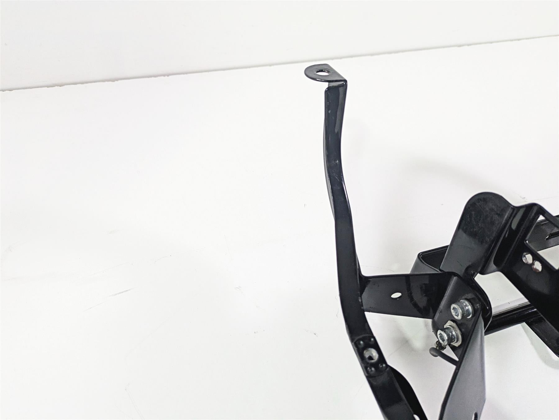 1996 Harley Touring FLHTCUI Electra Glide Front Fairing Mount Brackets 58478-96B {{ shop.shopifyCountryName }} - Mototech271