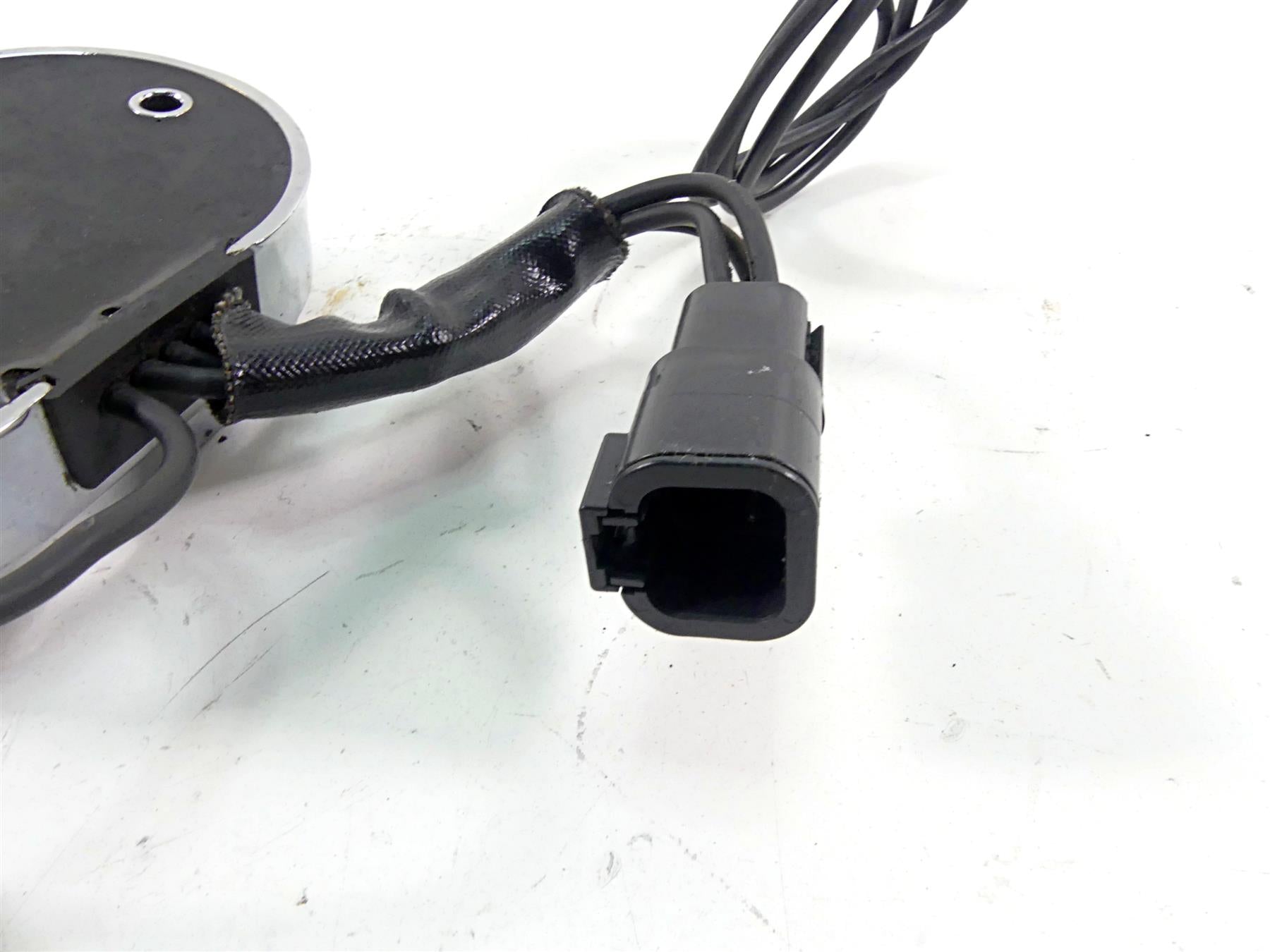 2002 Harley FLSTCI Softail Heritage Chrome Rectifier Voltage Regulator 74540-01 {{ shop.shopifyCountryName }} - Mototech271