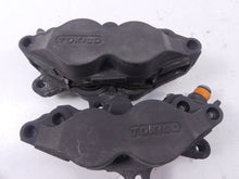 Load image into Gallery viewer, 2018 BMW K1600 Bagger Tokico Front Brake Caliper Set 34117726766 34117728943
