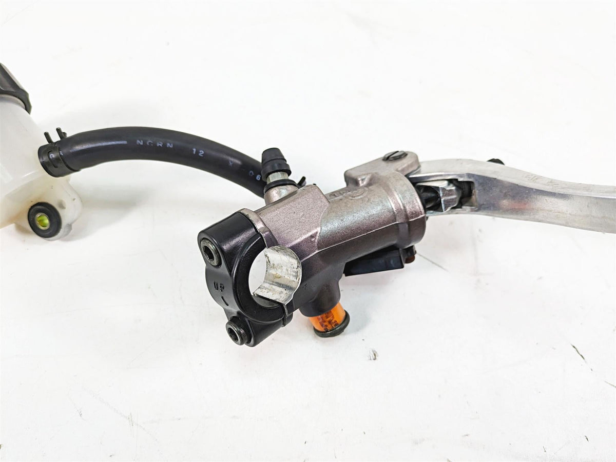 2007 Yamaha R1 YZFR1 16mm Brembo Front Brake Radial Master Cylinder 5SL-W2587-00 {{ shop.shopifyCountryName }} - Mototech271