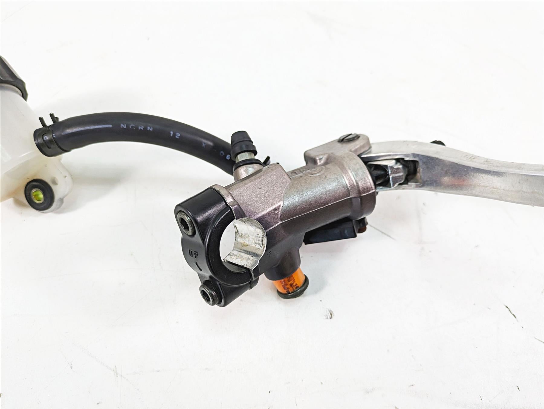 2007 Yamaha R1 YZFR1 16mm Brembo Front Brake Radial Master Cylinder 5SL-W2587-00 {{ shop.shopifyCountryName }} - Mototech271