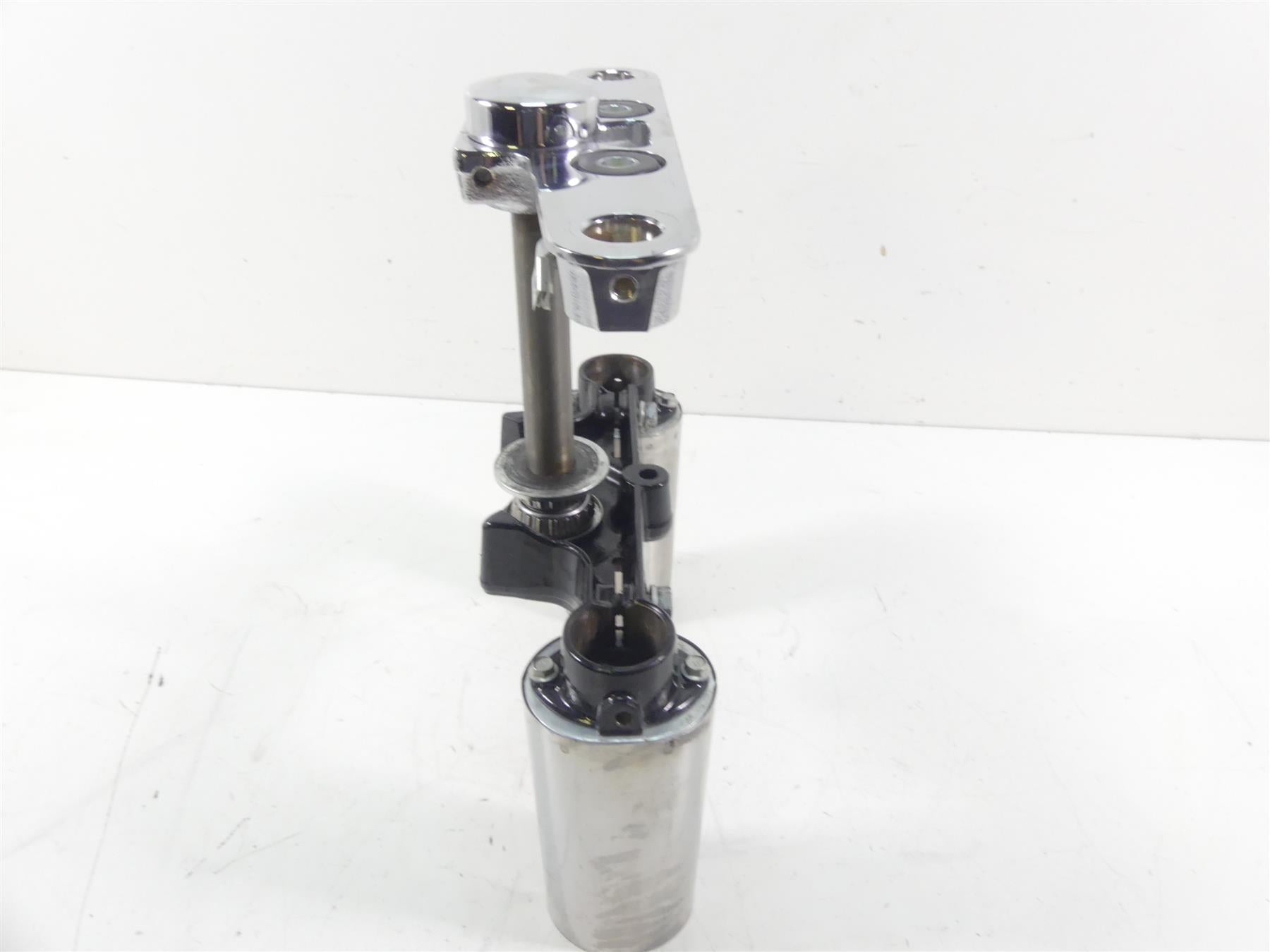 2017 Harley FLS Softail Slim Upper & Lower Triple Tree Set 45456-86B 45605-00A {{ shop.shopifyCountryName }} - Mototech271