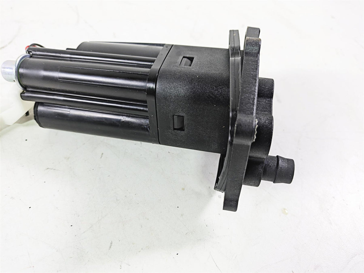 2018 Ducati Hypermotard 939 SP Fuel Gas Petrol Pump Tested 16024281A {{ shop.shopifyCountryName }} - Mototech271