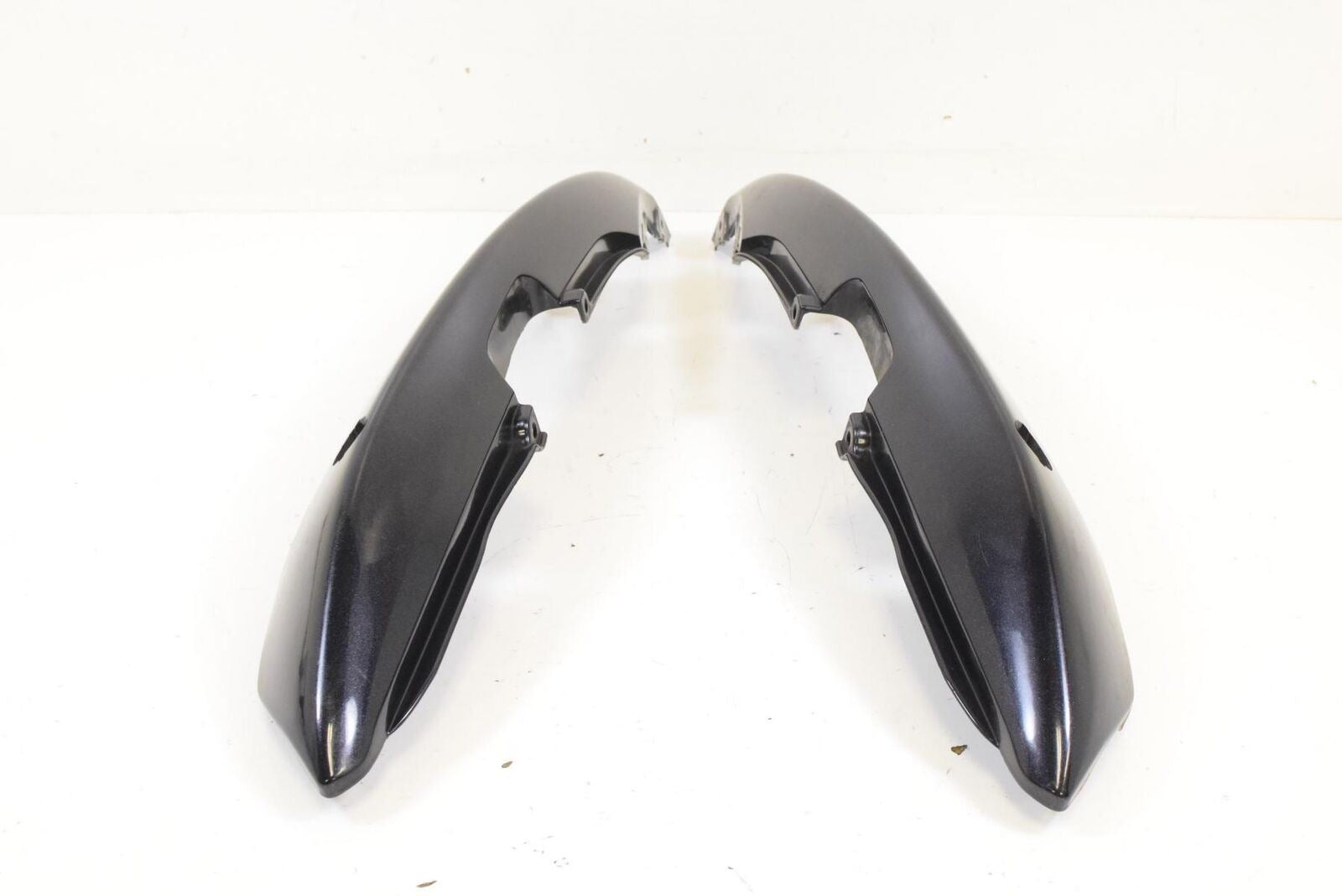 2008 Moto Guzzi 1200 Norge Tail Side Cover Fairing Cowl SET GU05573330 {{ shop.shopifyCountryName }} - Mototech271