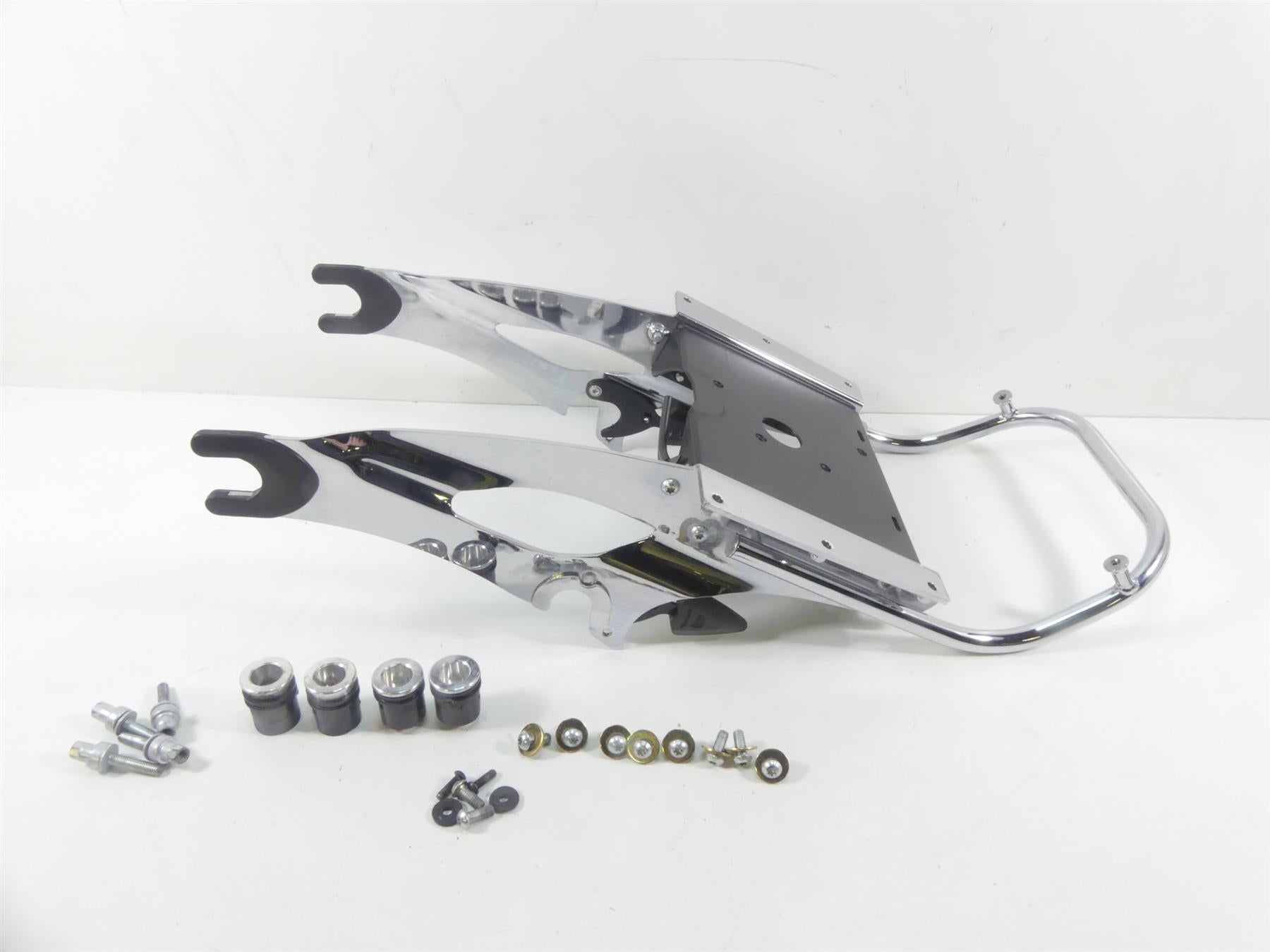 2020 Indian Roadmaster Rear Trunk Quick Release Mount Hardware Kit 5139657
