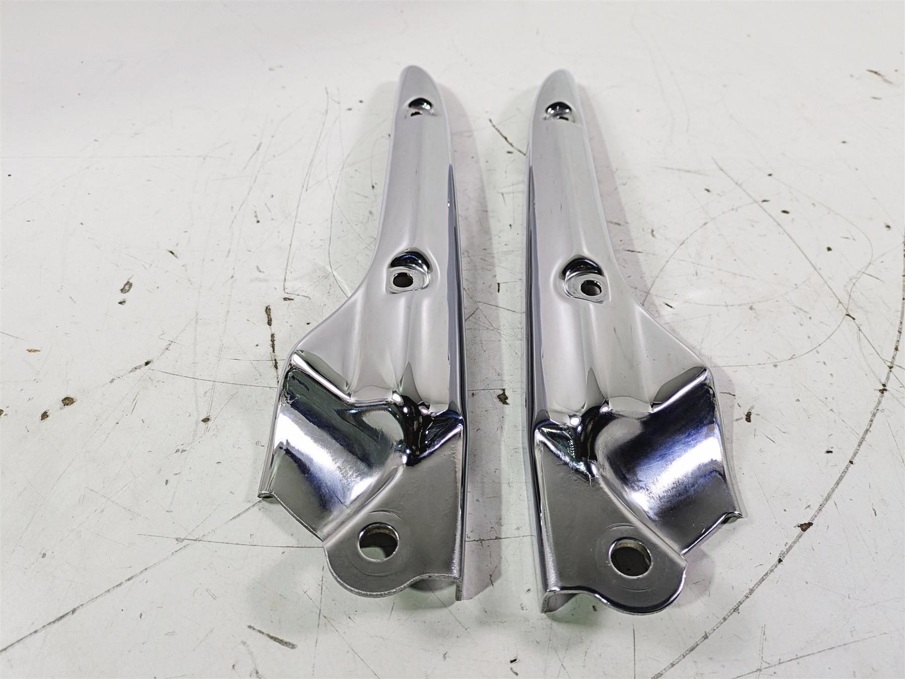 2002 Honda GL1500 CD Valkyrie Deluxe Rear Fender Struts Braces Set 77330-MZ0-A40 {{ shop.shopifyCountryName }} - Mototech271