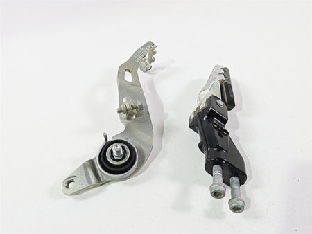 2018 Ducati Scrambler Desert Sled 800 Right Footpeg & Brake Pedal 82413311BA {{ shop.shopifyCountryName }} - Mototech271